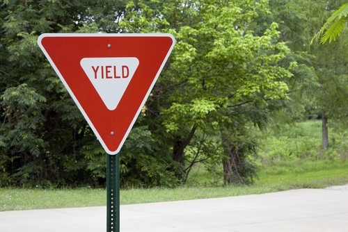 A yield traffic sign.